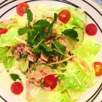 Noi's Spicy Tuna Salad (Fuji Style) ยำสลัดทูน่าสไตล์ฟูจิของหน่อย